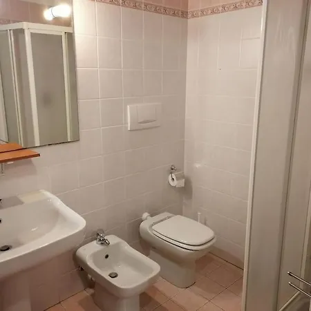 Monolocale In Piazza Isolo Apartment *