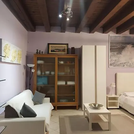 Monolocale In Piazza Isolo *