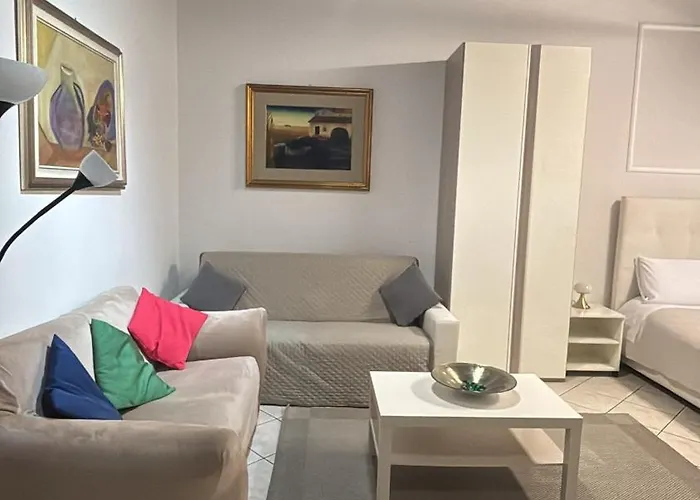 Monolocale Piazza Isolo Appartement *